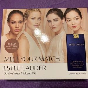 Estee Lauder double wear makeup kit
